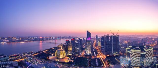 中國最富有的十大城市排名，這十大城市富可敵國